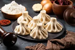 Хинкали с грибами и луком